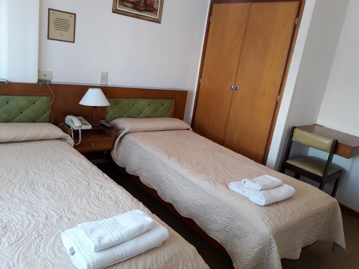 Iberia Hotel Olascoaga Neuquén Exteriör bild